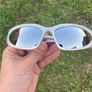 Cloudshade Retro Wraparound
 Silver Sunglasses